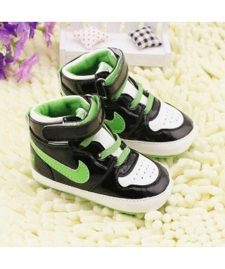 PW 435 Green Black White Nike Sneakers