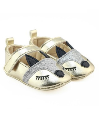 PW 422 Cute Eyes Silver Shoes